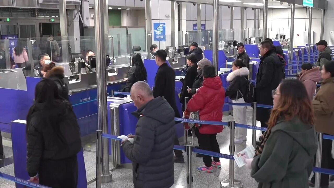 突破10万人次！霍尔果斯春节文旅市场“热”力十足