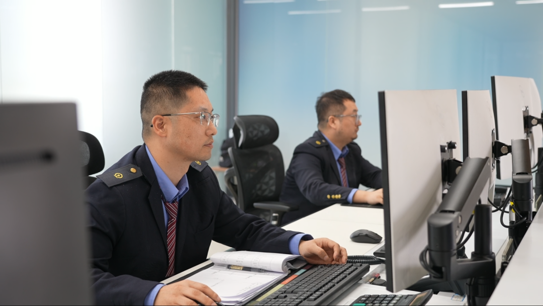 霍尔果斯口岸今年通行中欧（中亚）班列突破3000列